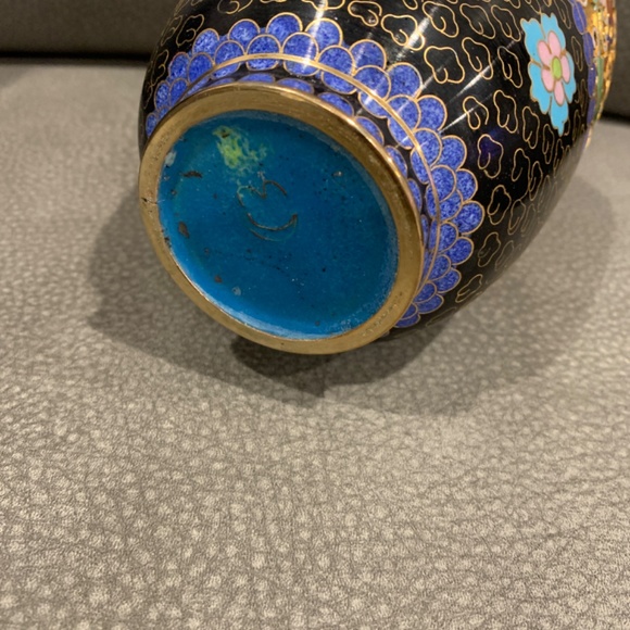 Vintage Cloisonné Floral Vase 8” H and 2 1/2” Rim to Rim - Picture 5 of 7